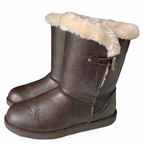 NWOT Airwalk boots faux shearling lining, Size 7.5